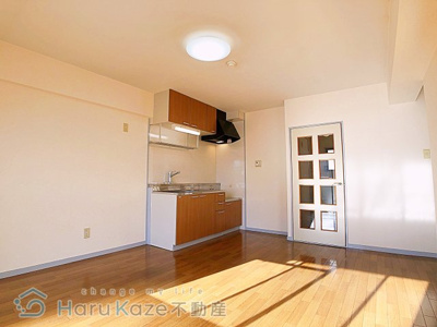 【居間・リビング】 | メゾン見晴台【名古屋市賃貸・RC造】