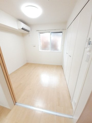 グリッタープレイス　翠の内装