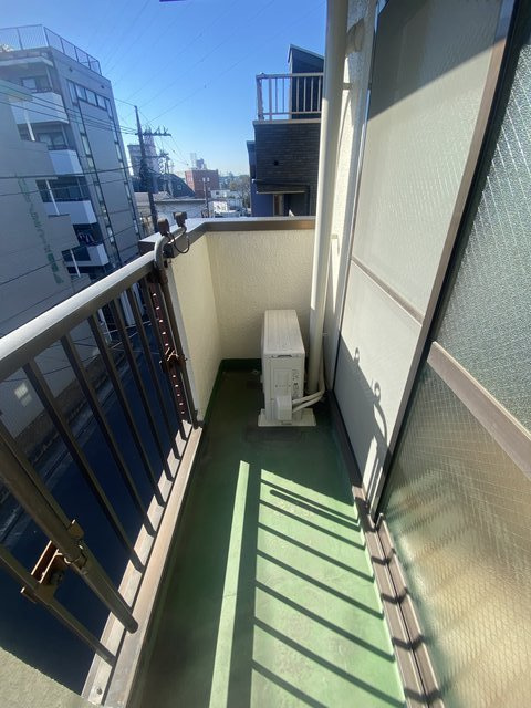 メゾンエイトのバルコニー