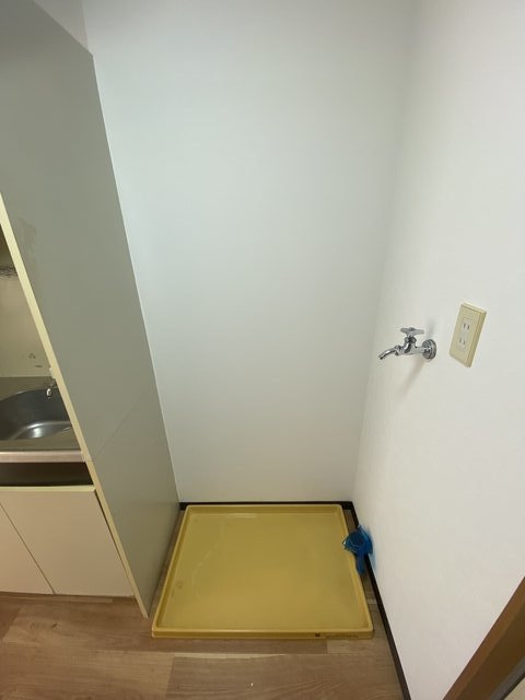 メゾンエイトの設備|洗濯機置き場