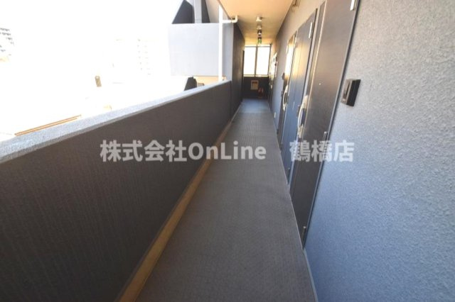 U-ro鶴橋駅前の内装