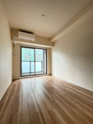 レジディア千駄木の洋室