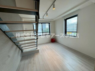 【居間・リビング】 | ＬＥＧＡＬＡＮＤ大井町ＡＮＮＥＸ | ＬＥＧＡＬＡＮＤ大井町ＡＮＮＥＸ　は三都市アース中延店へお任せください！　ご内覧可能なお部屋は物件現地お待ち合わせご案内可能です！