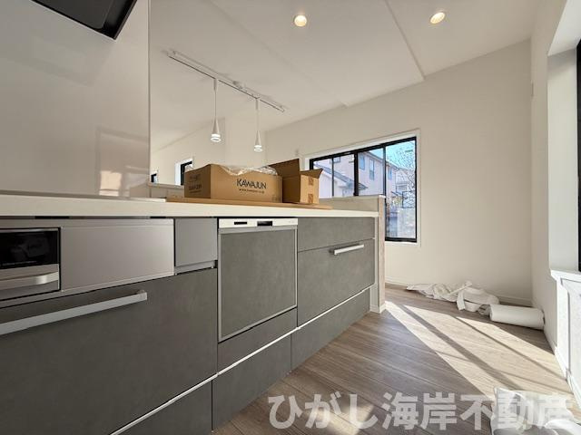 茅ヶ崎市柳島海岸　中古戸建のキッチン|12月5日撮影　キッチンスペース