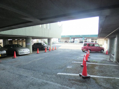 【駐車場】 | グランバリュー八王子北野