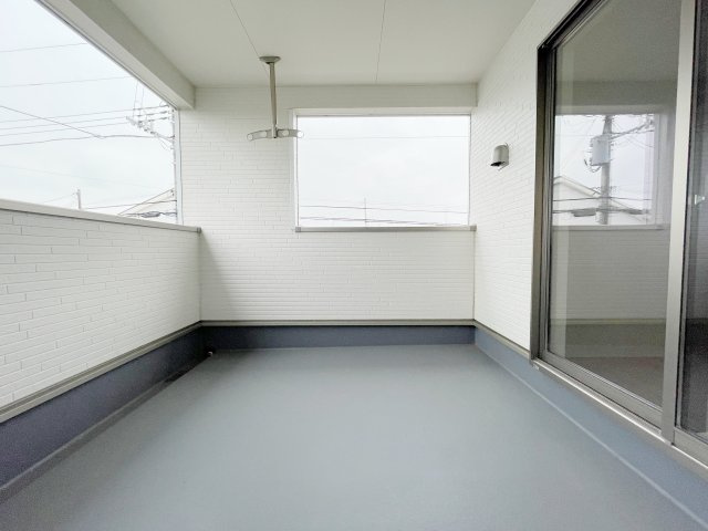 新築戸建・新築建売　大泉町寄木戸第17　西小・西中のバルコニー