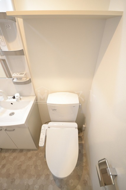 エグゼ弁天町のトイレ|※別号室参考写真