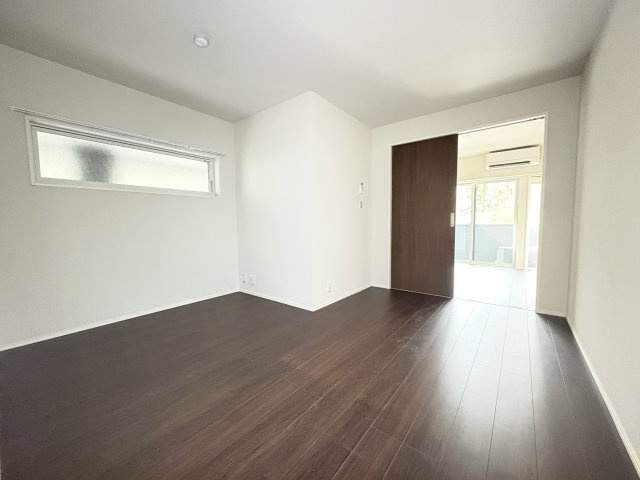 MELDIA福生Ⅲの居間・リビング