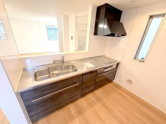 昭島市田中町1丁目　中古戸建のキッチン