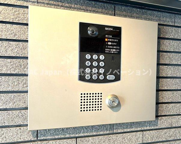 ライオンズマンション十条台の防犯設備|暮らしに安心をプラス。オートロック付きで不審者の侵入もシャットアウト。