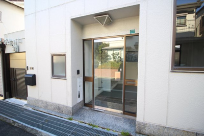 【玄関】 | コンタクスビル