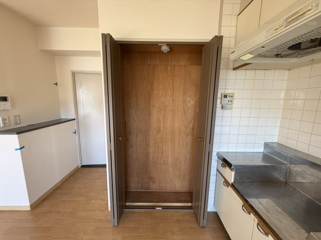 第2エステート松尾の収納