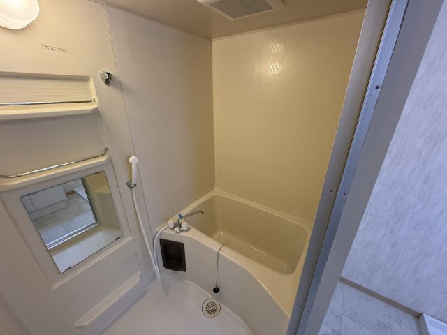 第2エステート松尾の浴室