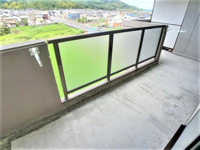 【バルコニー】 | エバーグレース当麻