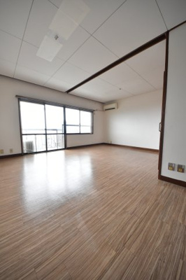 【居間・リビング】 | エルパラッツォ熊内