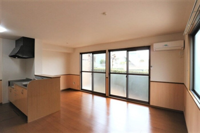 【居間・リビング】 | アルファタウン天王台 | リビング写真①