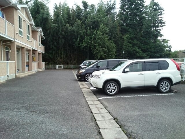 レジデンスさくら台Ａの駐車場|駐車場