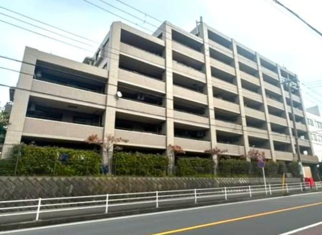 ビッグヴァン磯子汐見台の外観