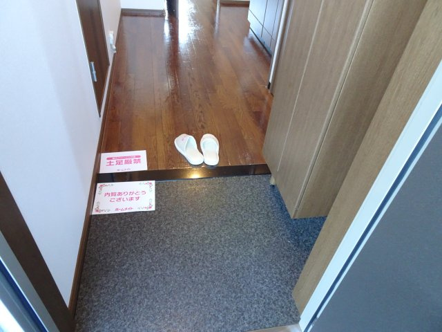 パストラル南条の玄関