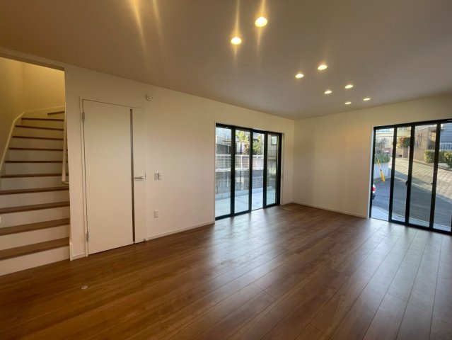 横浜市青葉区あざみ野4丁目 新築戸建て【仲介手数料無料】カースペース2台