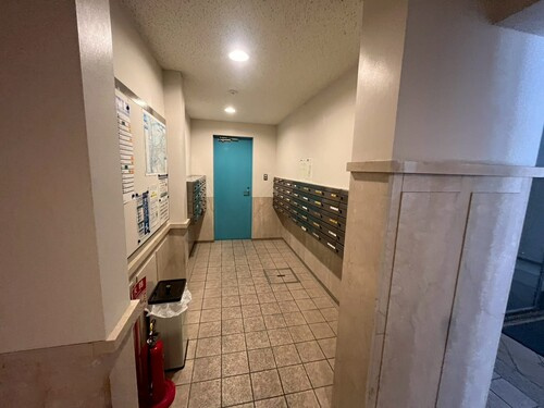 サーパス高須第３のその他共用部分|その他共有部分：宅配ボックス、集合郵便受け     （2025年11月撮影）