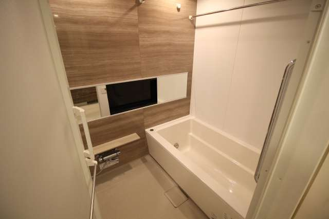 六本木グランドタワーレジデンスの浴室