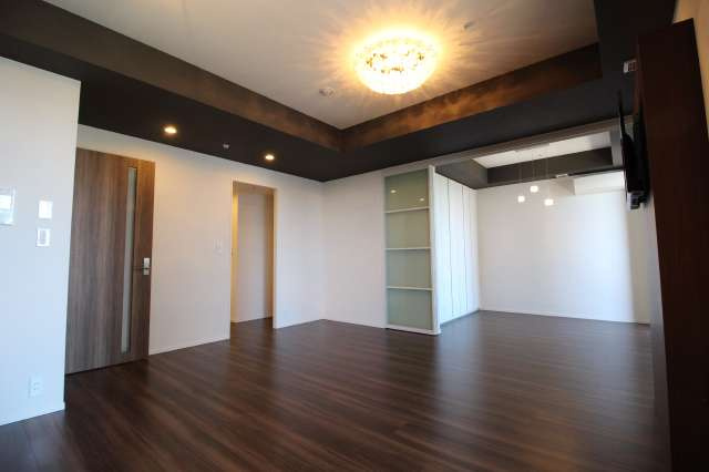 六本木グランドタワーレジデンスの居間・リビング