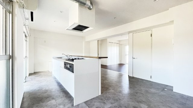 サニースクエア阿南の居間・リビング