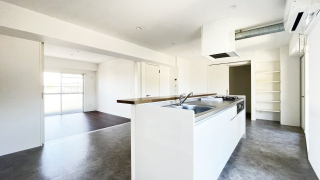 サニースクエア阿南の居間・リビング