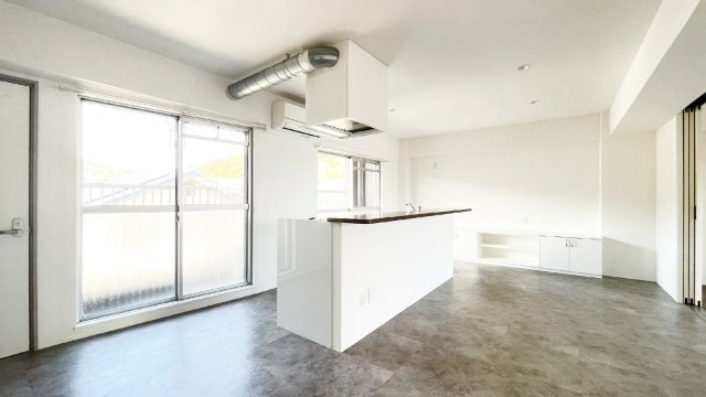 サニースクエア阿南の居間・リビング