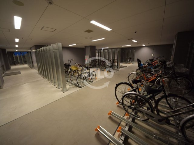 ブランズタワー御堂筋本町のその他共用部分|ブランズタワー御堂筋本町　駐輪場