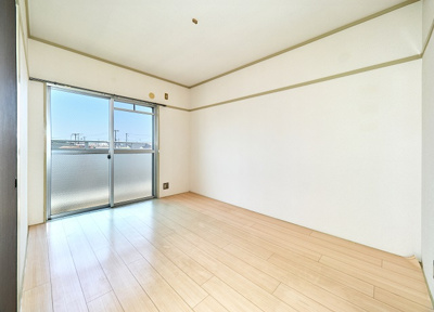 【洋室】 | ハイツ北別府 | 6帖洋室