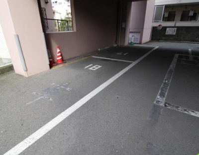 【駐車場】 | 鎮西ビル