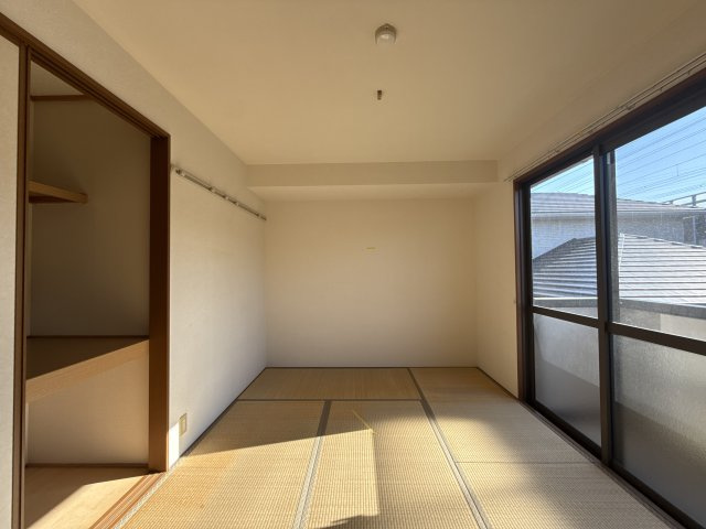 ２３番館　Aの寝室