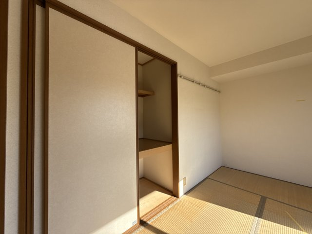 ２３番館　Aの収納