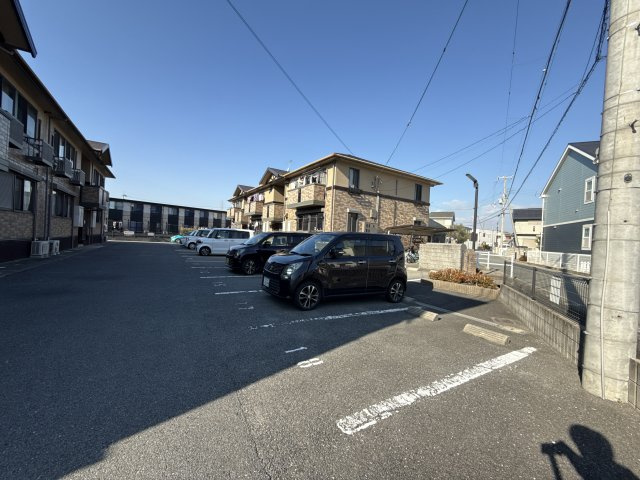 ２３番館　Aの駐車場
