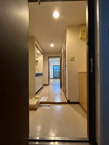 メゾンド　ラフィネの玄関