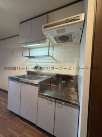 グリーン花水木IIIのキッチン