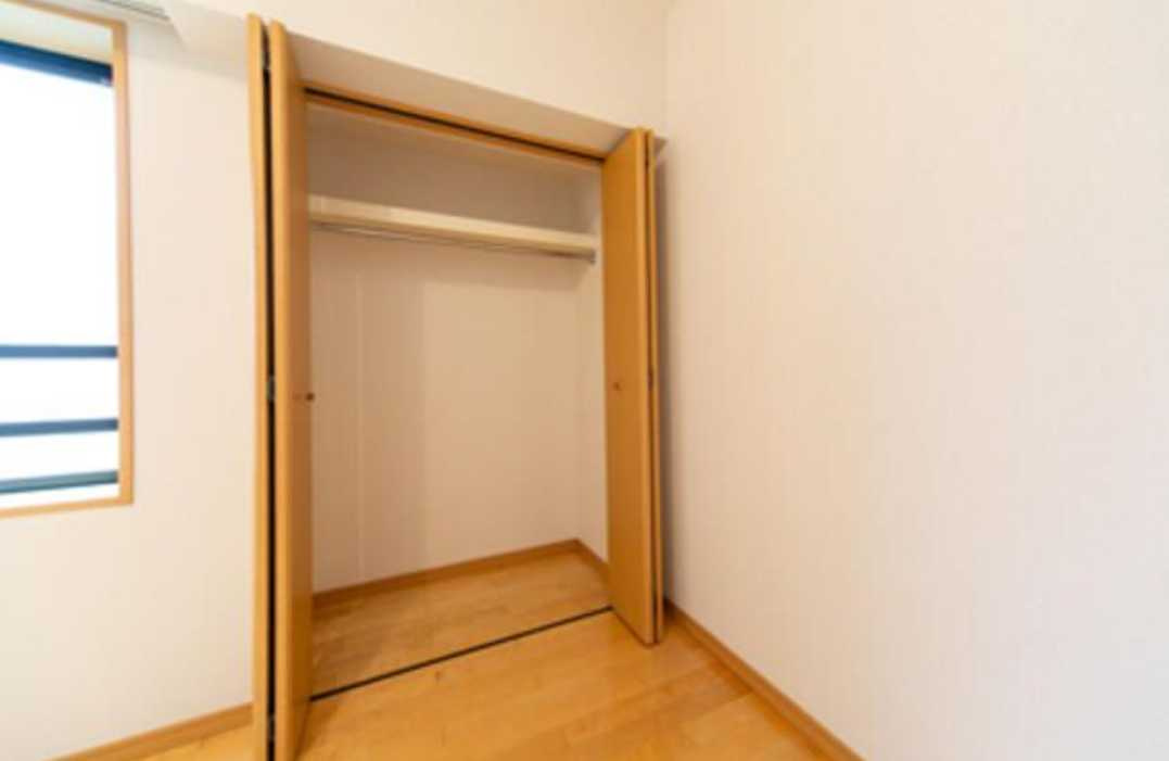 YORK　RESIDENCE　追焚　L字バルコニー　管理人巡回の収納