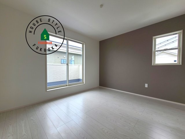 糟屋郡宇美町桜原3丁目第6-1棟（1号棟）の内観：施工例|主寝室には収納力に優れたクローゼットがありますので、お部屋もすっきり片付きます。