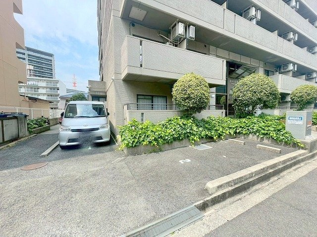 デイグラン上新庄の駐車場
