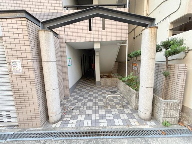 パークノヴァ壱番館のエントランス