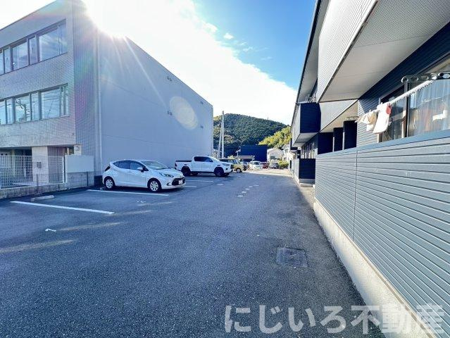 Gros serfⅠの駐車場