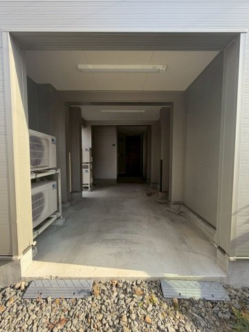 南14条西18丁目の駐車場|組込車庫！