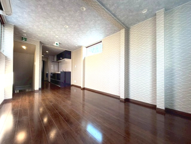 南14条西18丁目の居間・リビング|リビングエアコン付きで季節を問わず快適にお過ごし頂けます！