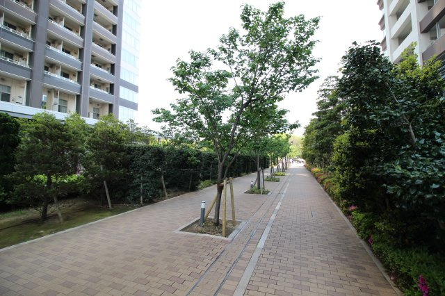 ブリリア有明スカイタワーの庭