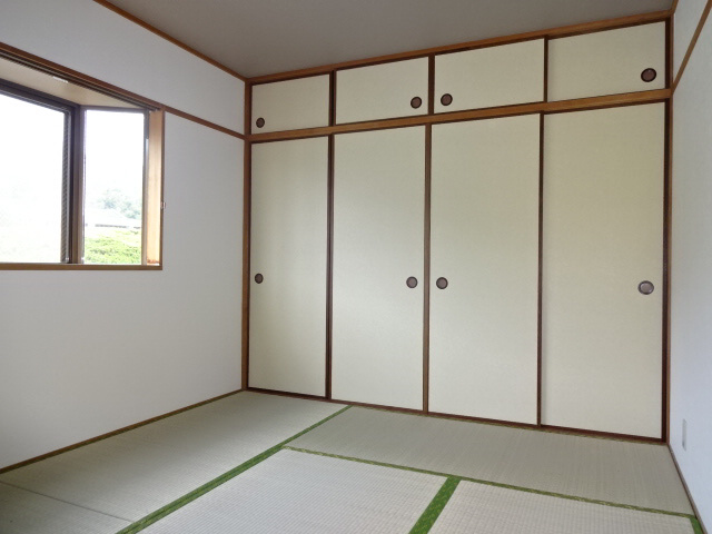 姫路市青山西２丁目の賃貸マンションの居間・リビング