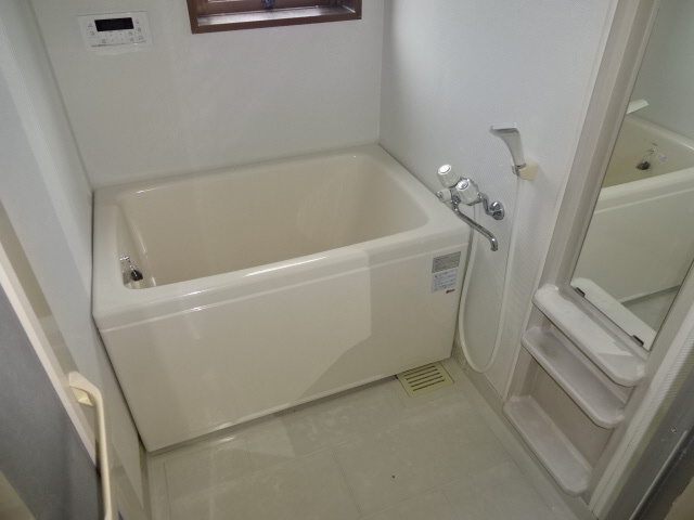 姫路市青山西２丁目の賃貸マンションの浴室