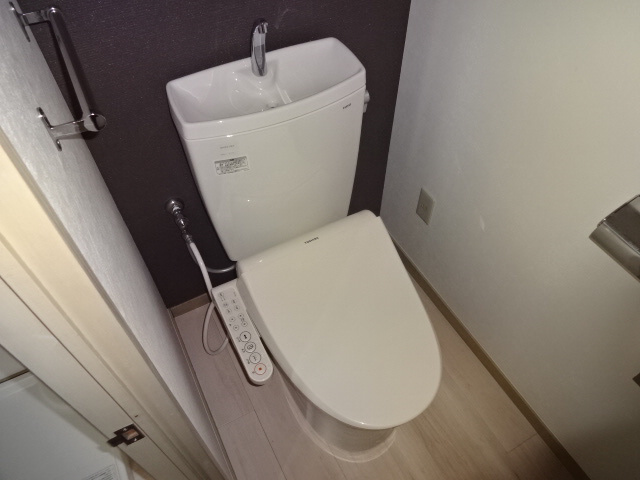 姫路市青山西２丁目の賃貸マンションのトイレ