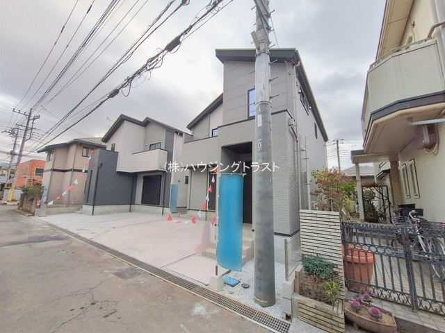 仲介手数料無料　所沢市青葉台　新築戸建　全２棟の前面道路含む現地写真
